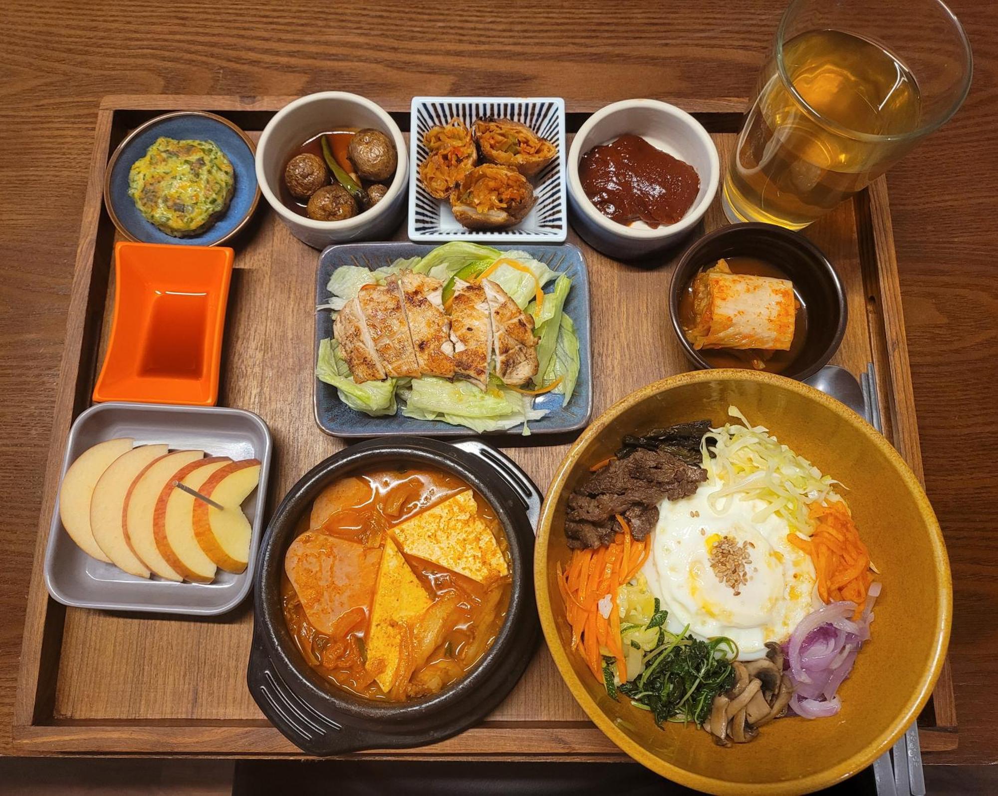 העיר בנגלור Lotus Korean Hotel מראה חיצוני תמונה
