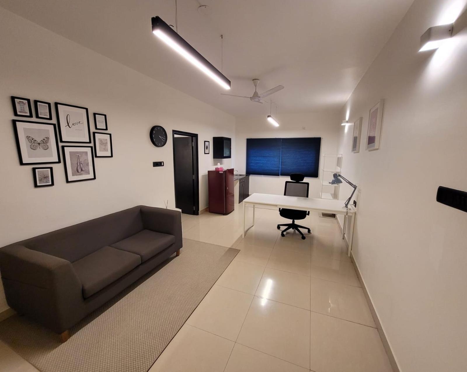 העיר בנגלור Lotus Korean Hotel מראה חיצוני תמונה