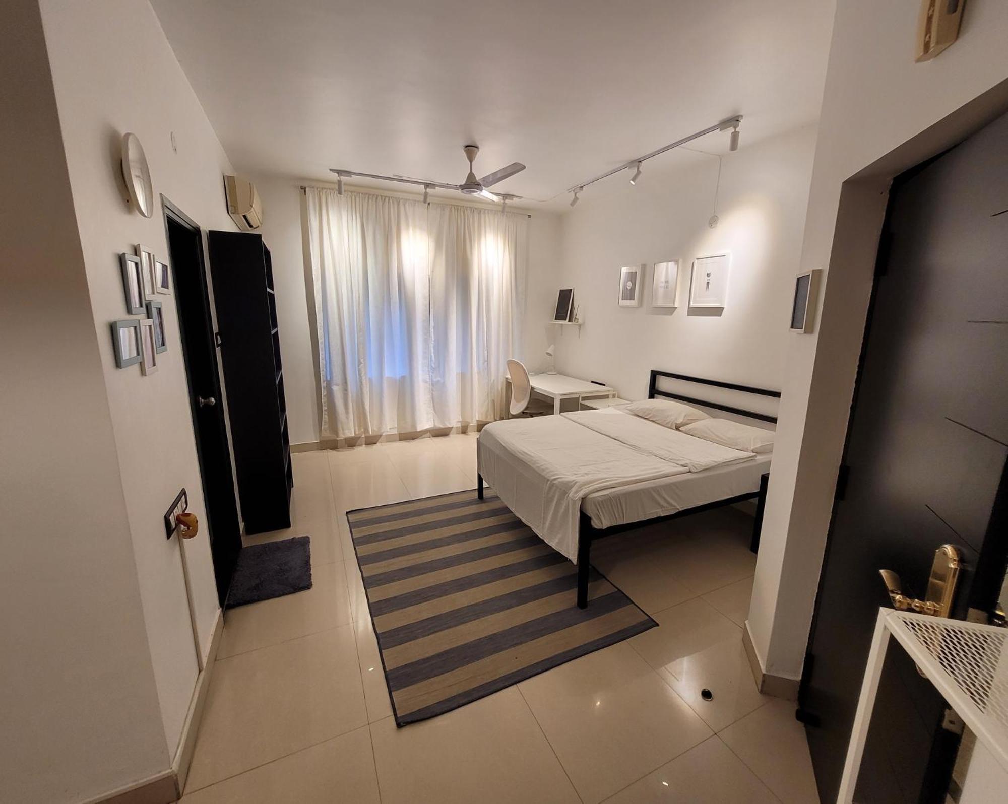 העיר בנגלור Lotus Korean Hotel מראה חיצוני תמונה